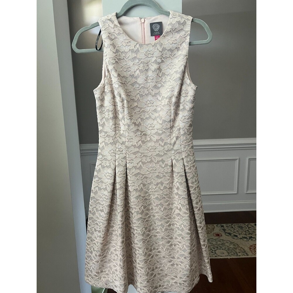 Vince Camuto Blush Lace Fit & Flare Dress Lined in Silver Sz 4